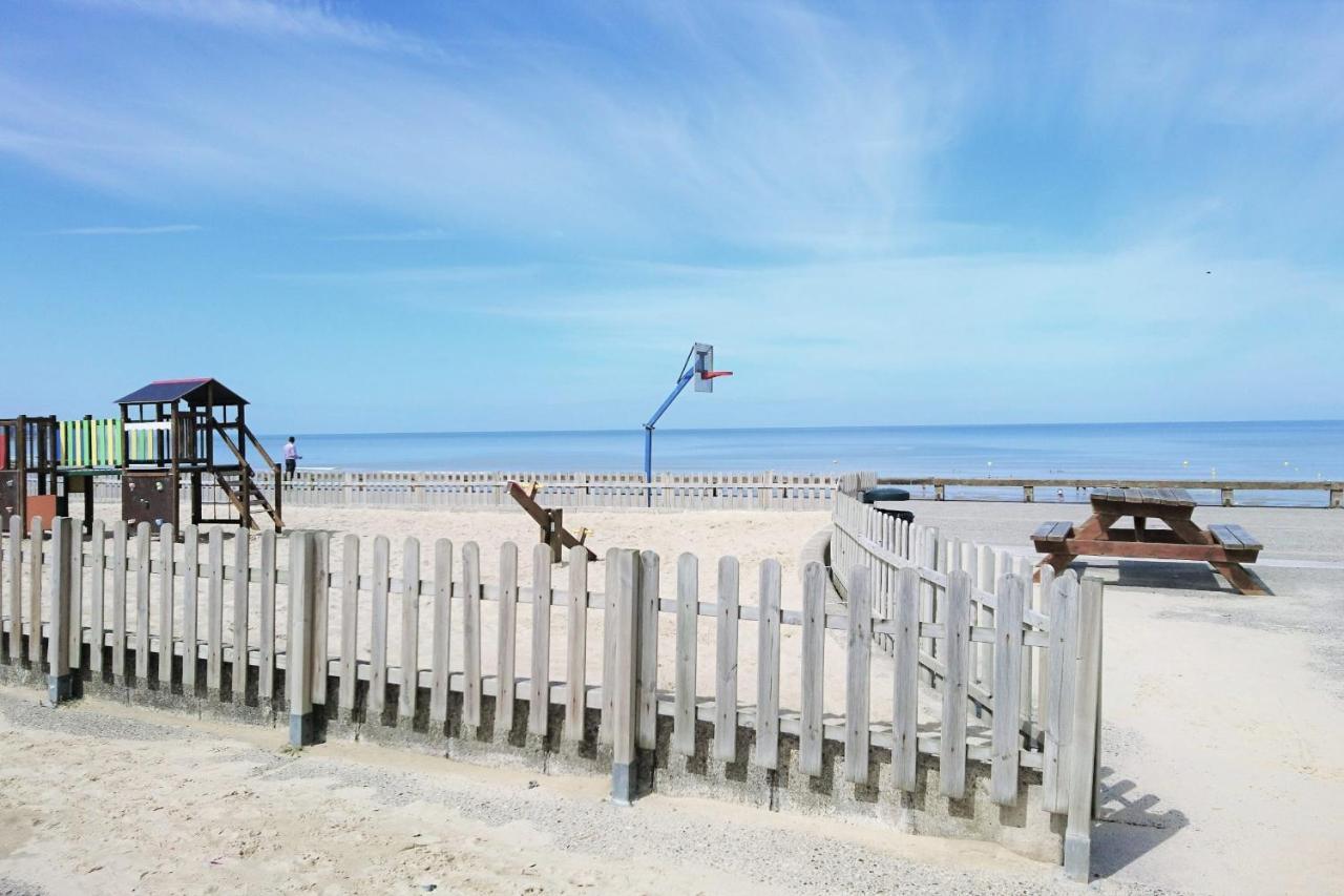 La plage à pied Woignarue Esterno foto